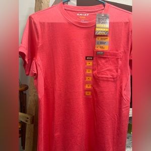 ARIAT~women's Tshirt~med.